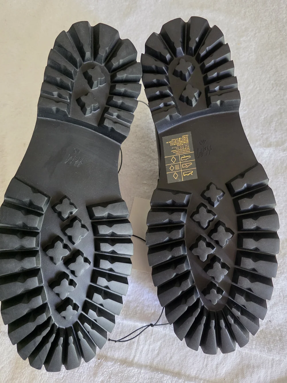 NWT H&M Chunky Lug Sole Black Penny Loafers
